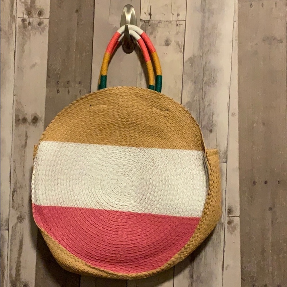 Circle Pink & White Straw Beach Vacay Tote - Picture 4 of 6